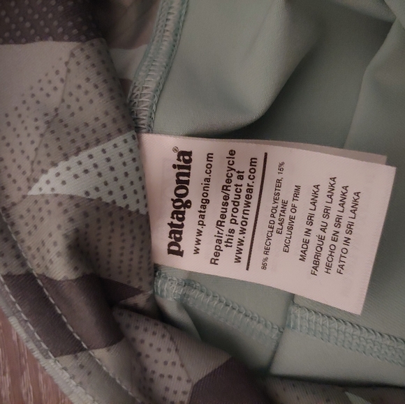 Patagonia Women's Centered Crops - Picture 3 of 6